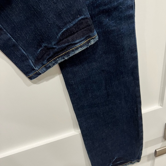 Low rise Abercrombie brand distressed, skinny jeans - Picture 7 of 11